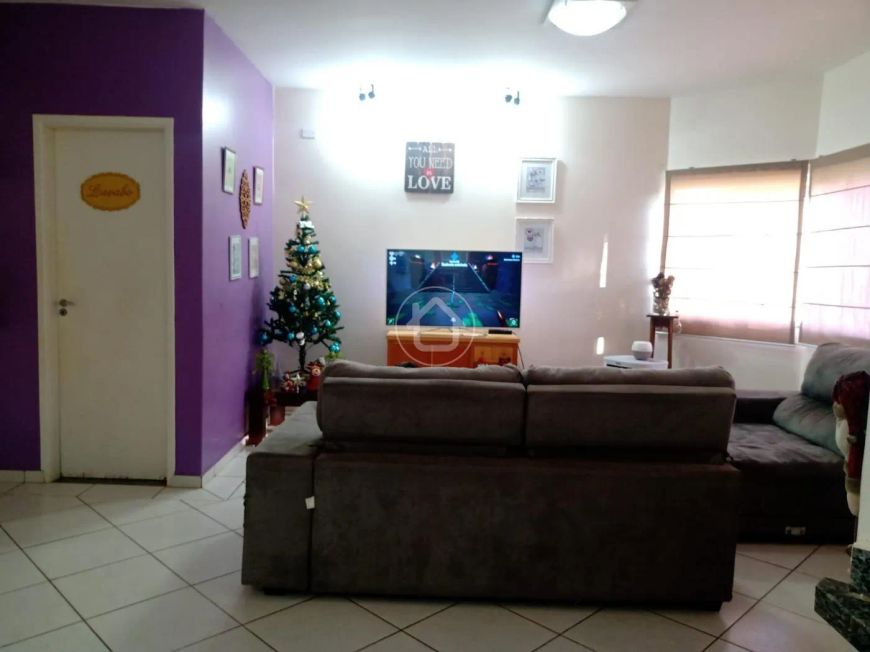 CASA NO VILAS BOAS COM 3 DORMITÓRIOS