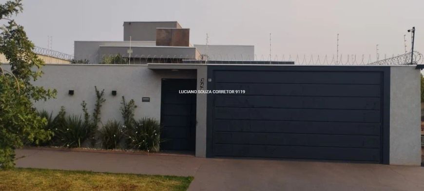 Linda casa á 5 minutos do Parque dos Poderes!