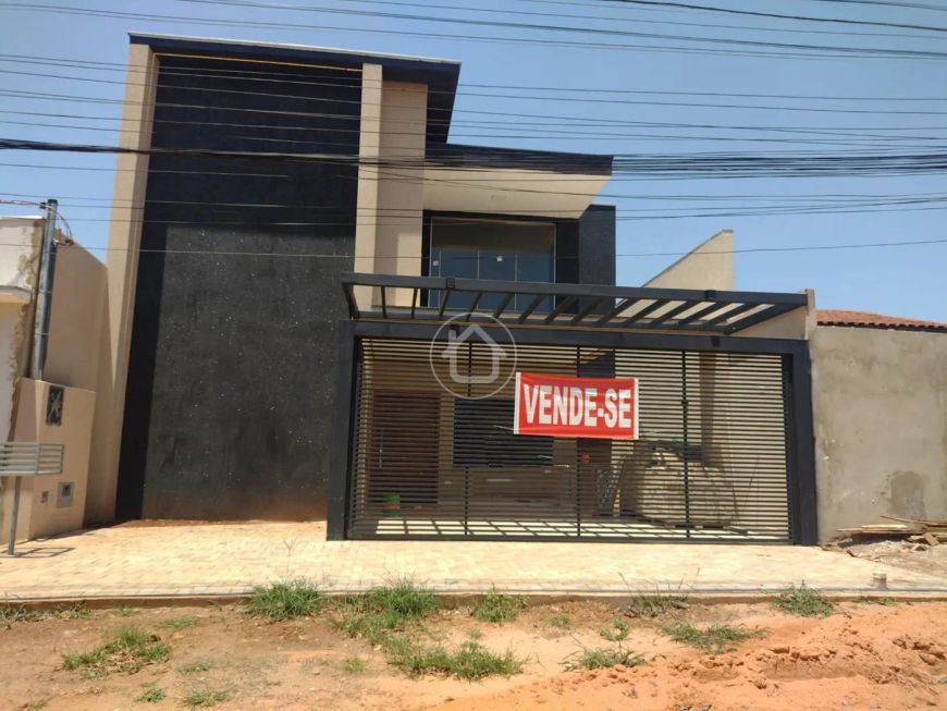 SOBRADO 4 SUITES NO PARQUE RESIDENCIAL UNIÃO