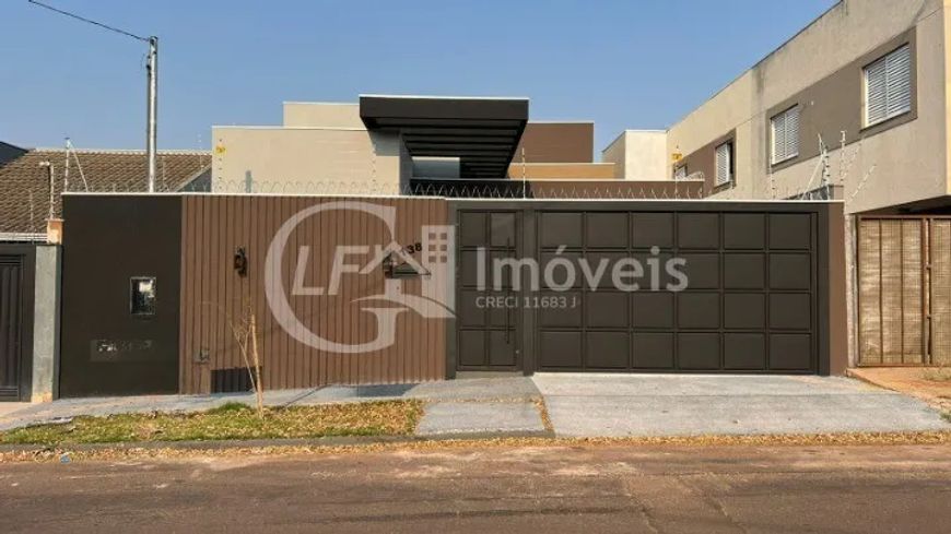 Casa à venda na Vila Vilas Boas em Campo Grande-MS: 3 quartos, 3 suítes, 3 salas, 2 banheiros, 4 vag
