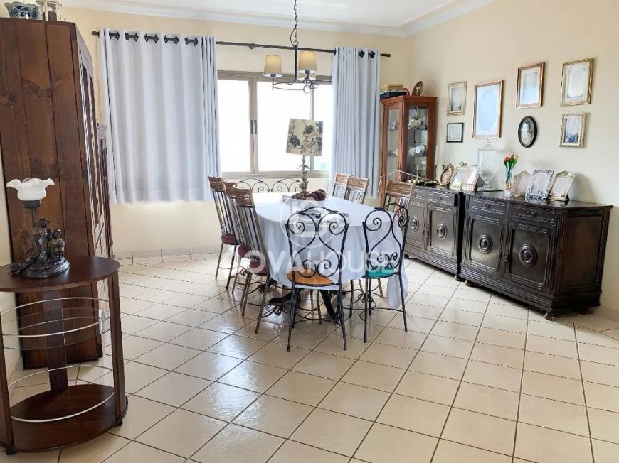 APARTAMENTO COM 3 DORMITÓRIOS À VENDA, 241 M² , CENTRO