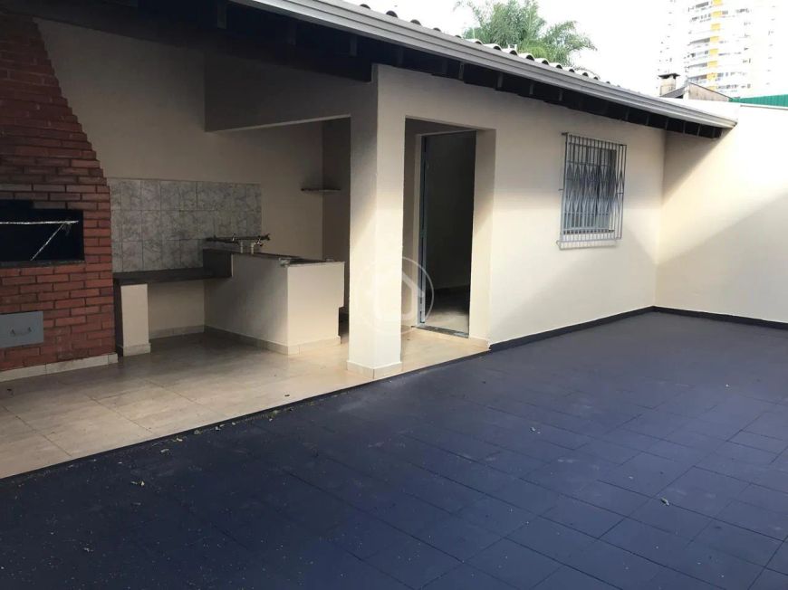 PONTO COMERCIAL NA VINTE E CINCO DE DEZEMBRO