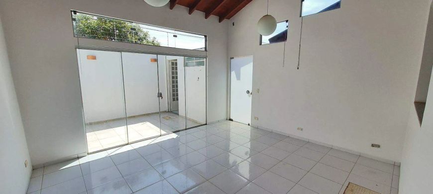 Casa térrea no Bairro Carandá Bosque