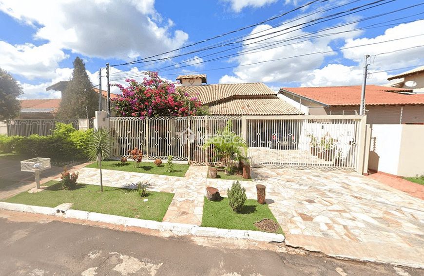 Sobrado com 3 quartos à Venda, Carandá Bosque - Campo Grande