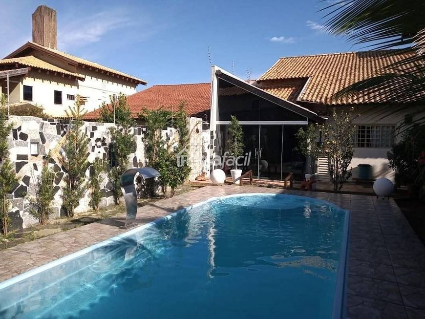 Sobrado com 3 quartos à Venda, Carandá Bosque - Campo Grande