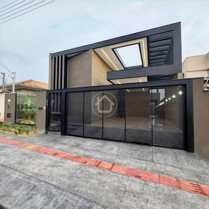 LINDA CASA NO BAIRRO POLONES
