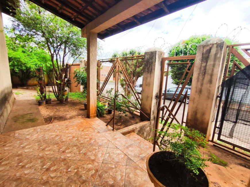 CASA COM 3 SUÍTES NA VILA MARGARIDA