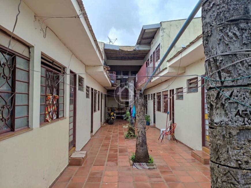 SOBRADO RESIDENCIAL COM QUARTOS ALUGADOS