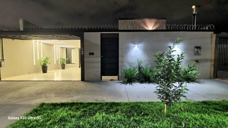Espetacular Casa Térrea com 4 Quartos e Área Gourmet