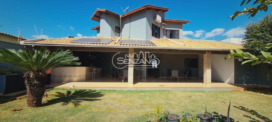 Sobrado Parque Residencial Rita Vieira - Campo Grande