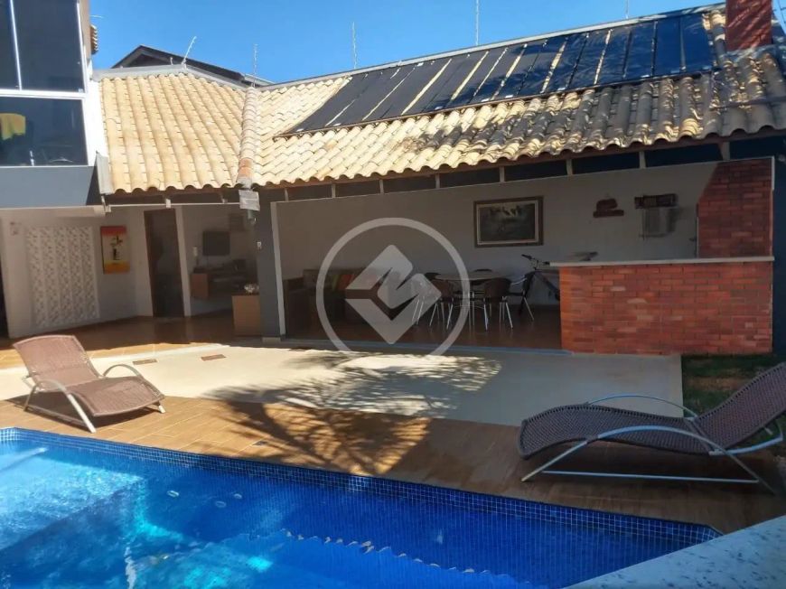 Sobrado completissima com 318m2, 3 suítes, piscina aquecida, sala de estar e jantar no Itanhangá cod