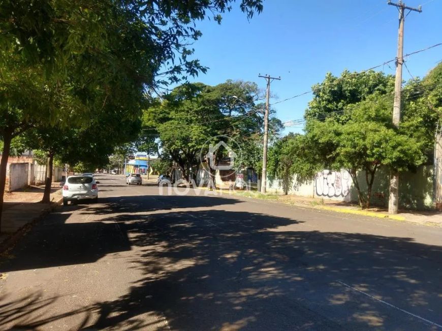 TERRENO A UMA QUADRA DA PARÓQUIA PERPÉTUO SOCORRO