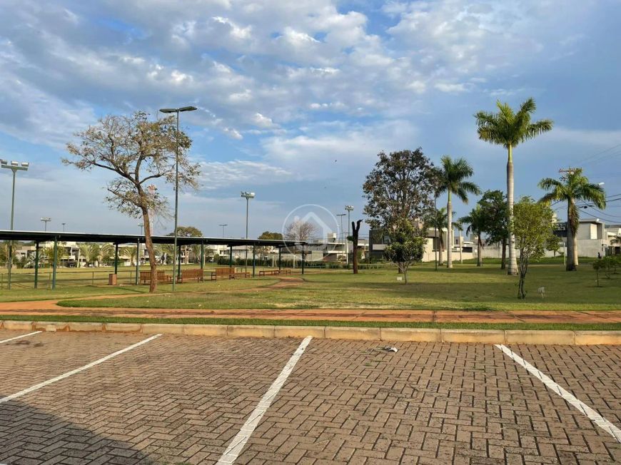 DAMHA 4 - TERRENO PRÓXIMO A ENTRADA DO CONDOMÍNIO