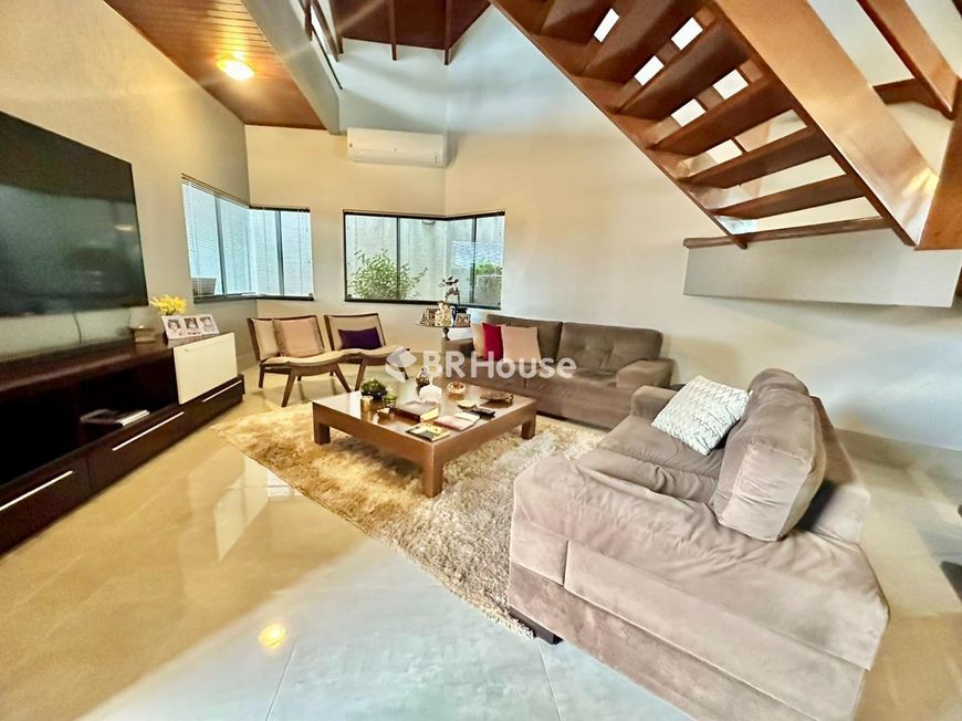 Casa para venda com 4 suítes em Chácara Cachoeira com 340m²