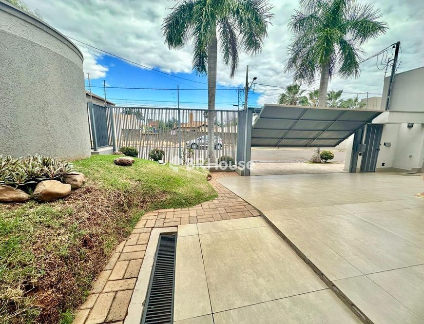 Casa para venda com 4 suítes em Chácara Cachoeira com 340m²
