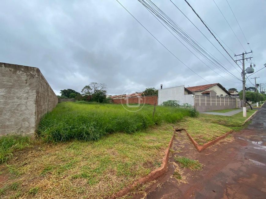 EXCELENTE TERRENO NA V. PLANALTO