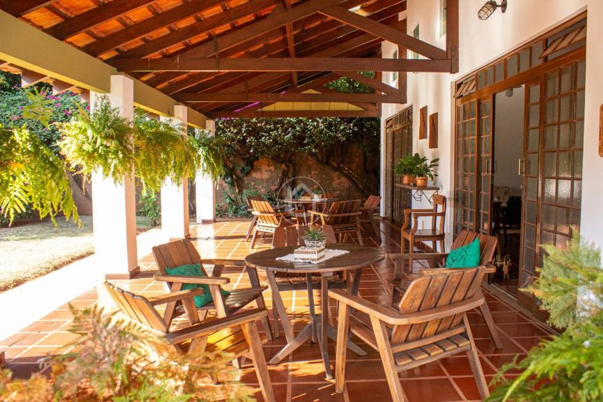 CASA CARANDÁ BOSQUE