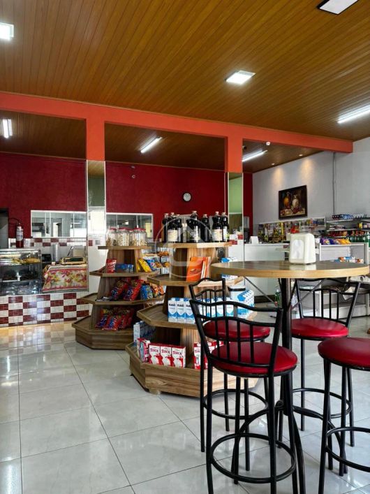 IMÓVEL COMERCIAL