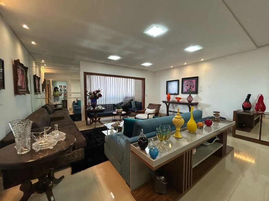 Apartamento com 3 suítes - Edifício Aroeira - Santa Fé