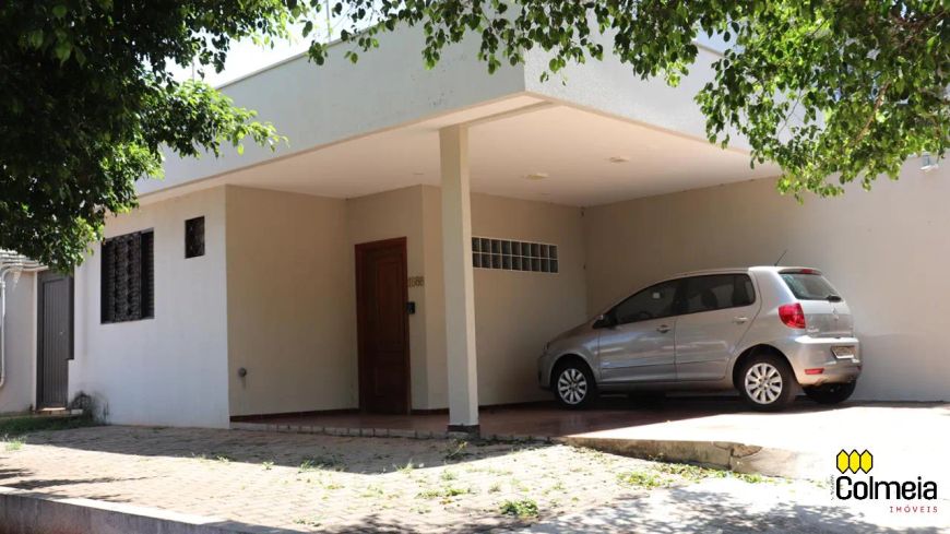 Sobrado Comercial com 10 Salas - Bairro Cruzeiro
