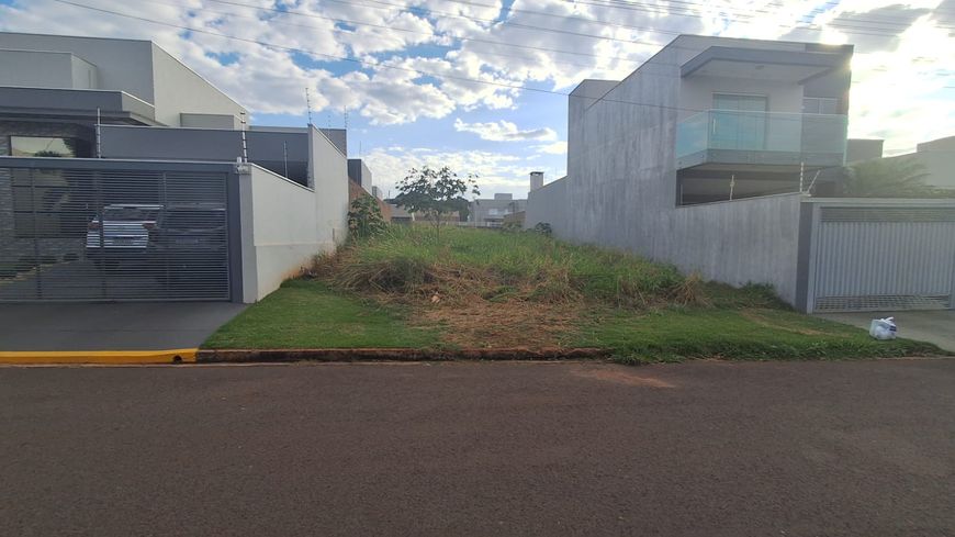 Terreno 368 mts no bairro Agua Limpa Park em ótima localização