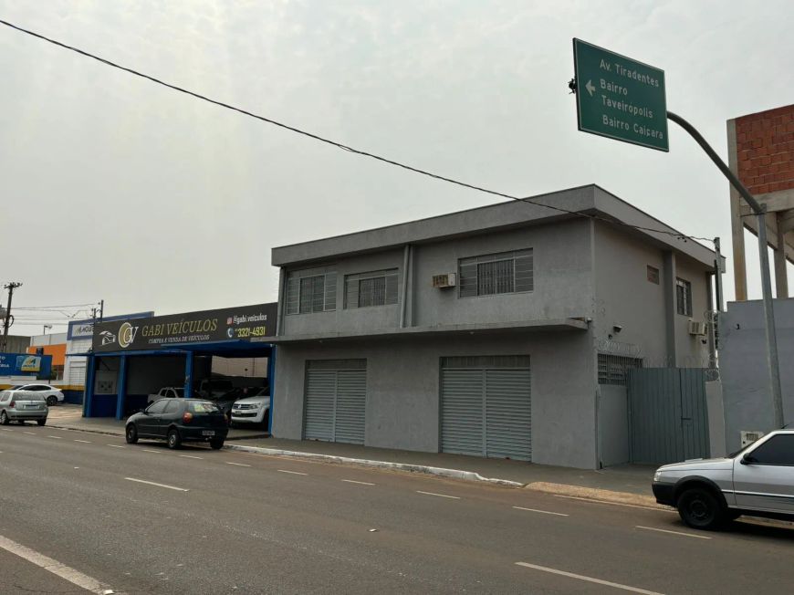 Imóvel Comercial e Residencial à Venda – Avenida Bandeirantes