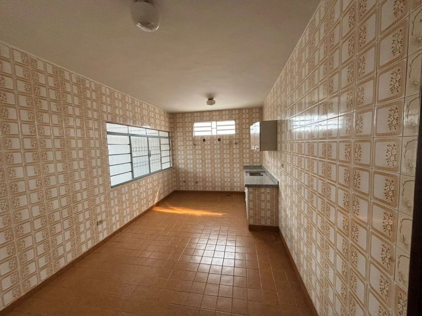 Imóvel Comercial e Residencial à Venda – Avenida Bandeirantes