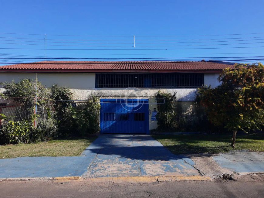 PREDIO COMERCIAL
