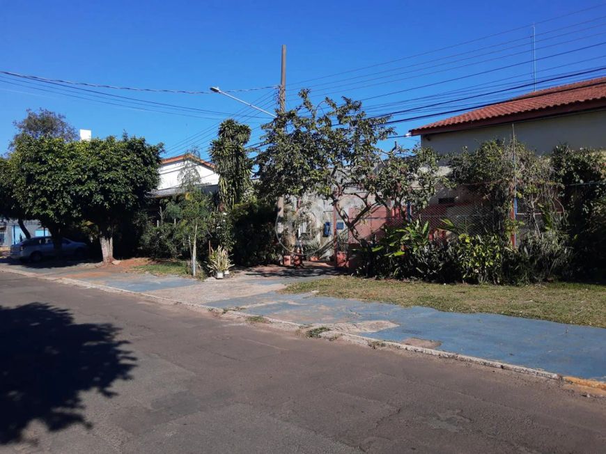 PREDIO COMERCIAL