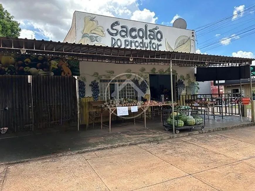 SALÃO BEM LOCALIZADO