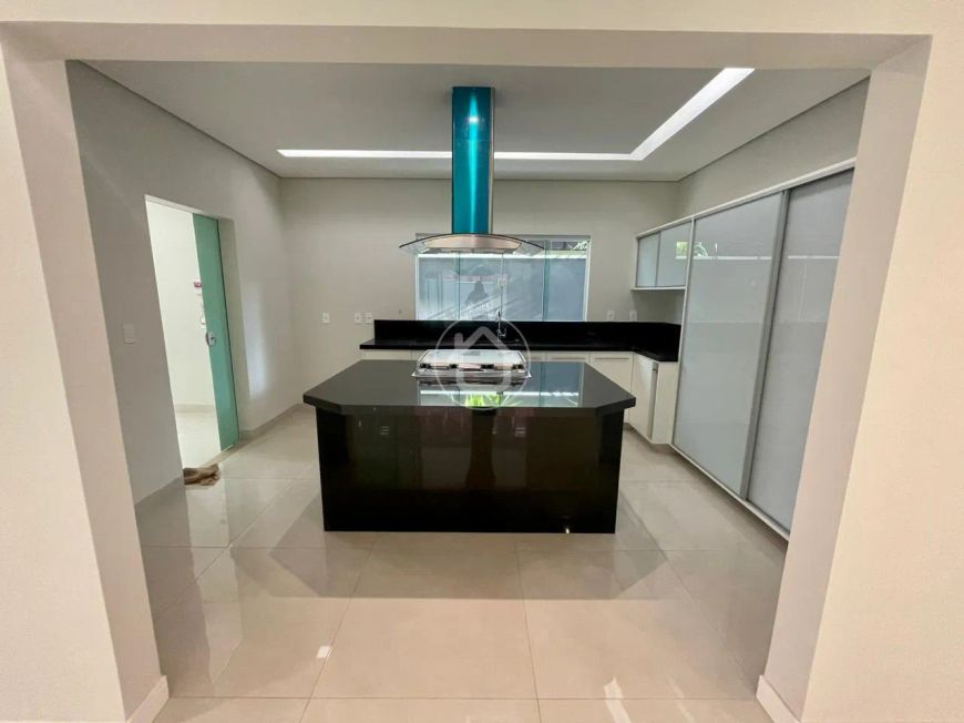 CASA TÉRREA EM CONDOMÍNIO FECHADO