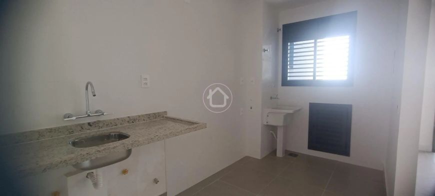 APARTAMENTO NOVO COM SUÍTE E 1 QUARTO.