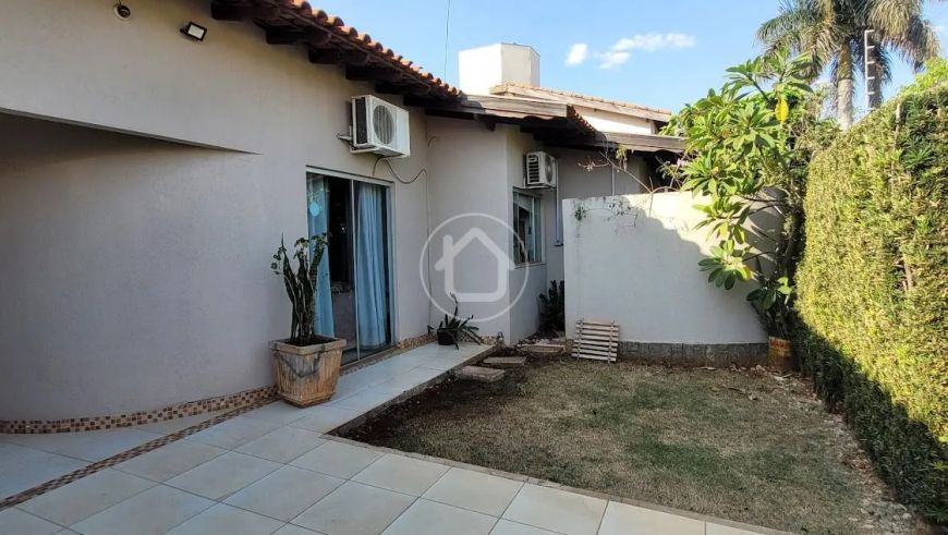 CASA COM 3 QUARTOS SENDO 2 SUÍTES NO AUTONOMISTA