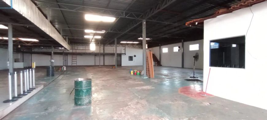 SALÃO COMERCIAL NO BAIRRO PIRATININGA