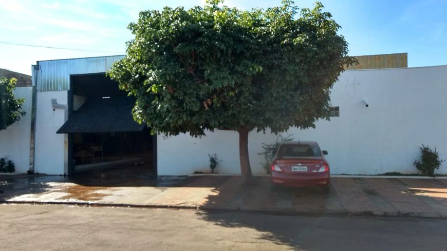 SALÃO COMERCIAL NO BAIRRO PIRATININGA