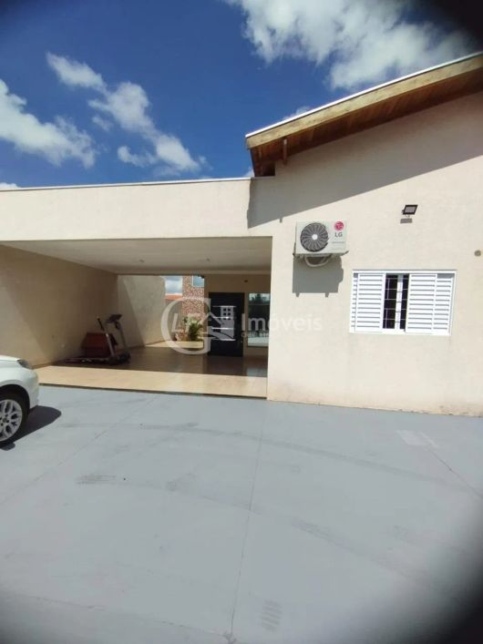 Casa à venda em Campo Grande-MS, bairro Panorama: 2 quartos, 1 suíte, 3 salas, 2 banheiros, 4 vagas