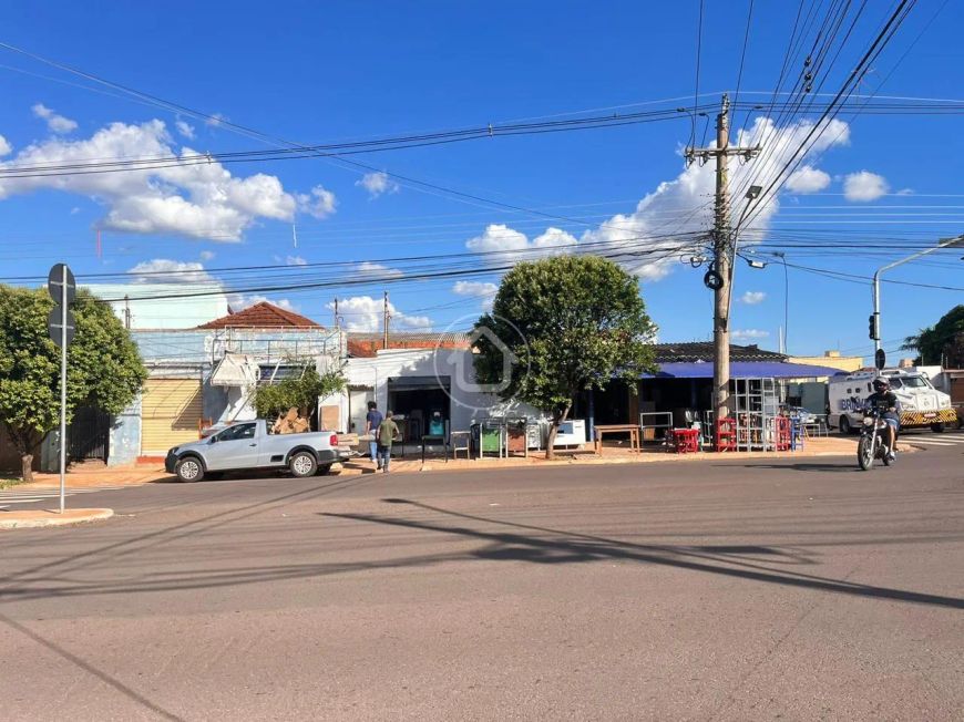 TERRENO COMERCIAL EM LOCALIZAÇÃO PRIVILEGIADA