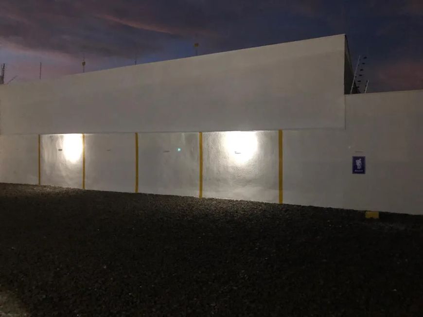 Imóvel para venda tem 780 metros quadrados com 7 quartos em Tiradentes - Campo Grande - MS