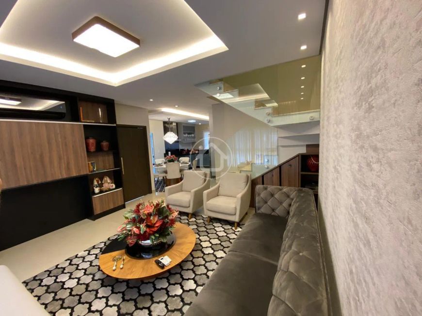 SOBRADO PLANEJADO E DECORADO
