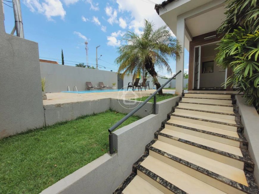 CASA AMPLA NO PLANALTO