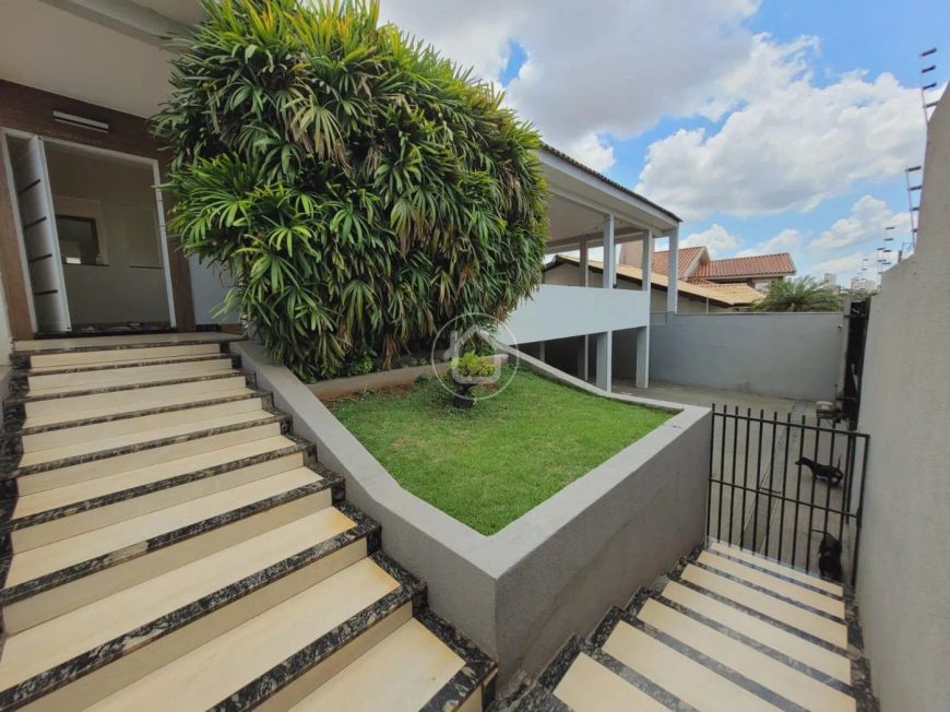 CASA AMPLA NO PLANALTO