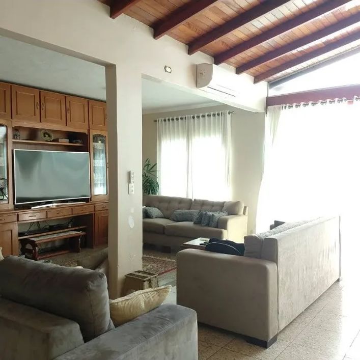 Imóvel para venda tem 330 metros quadrados com 4 quartos em Cabreúva - Campo Grande - MS