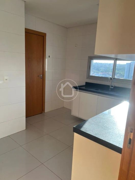 APARTAMENTO NO EDIFICIO BAHREIN