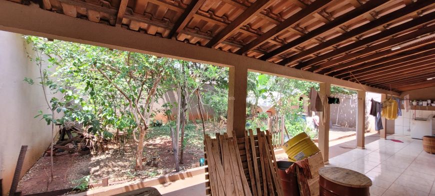 Residência de Luxo à Venda em Campo Grande-MS: 4 Quartos, 1 Suíte, 222m² no Parque Residencial Rita