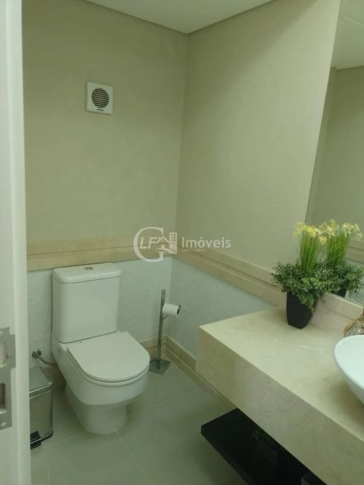 Apartamento à venda em Campo Grande-MS no bairro Royal Park: 2 quartos, 1 suíte, 2 salas, 4 banheiro