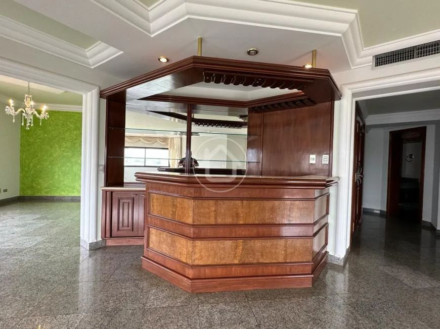 APARTAMENTO EDIFICIO COMODORO