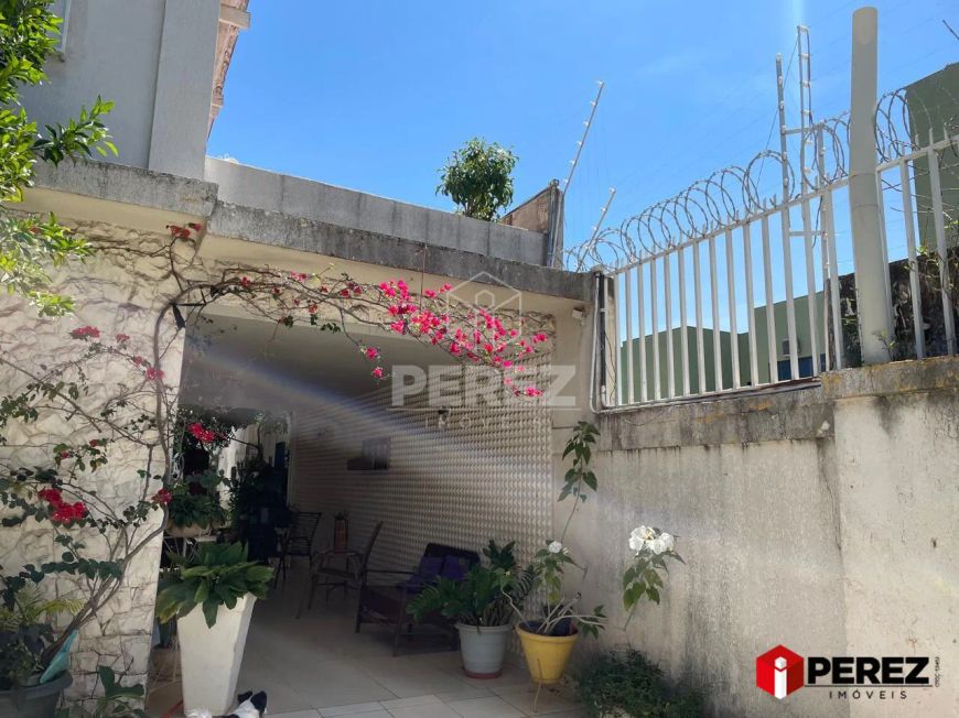 Sobrado no Bairro Amambaí