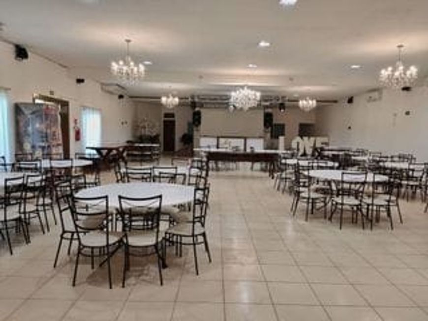 Espaço para eventos pronto para trabalhar Amplo e belo espaço