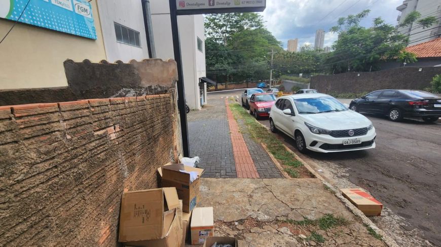 369,40 na R. Uberlândia quase esquina com Fernando Correa da Costa