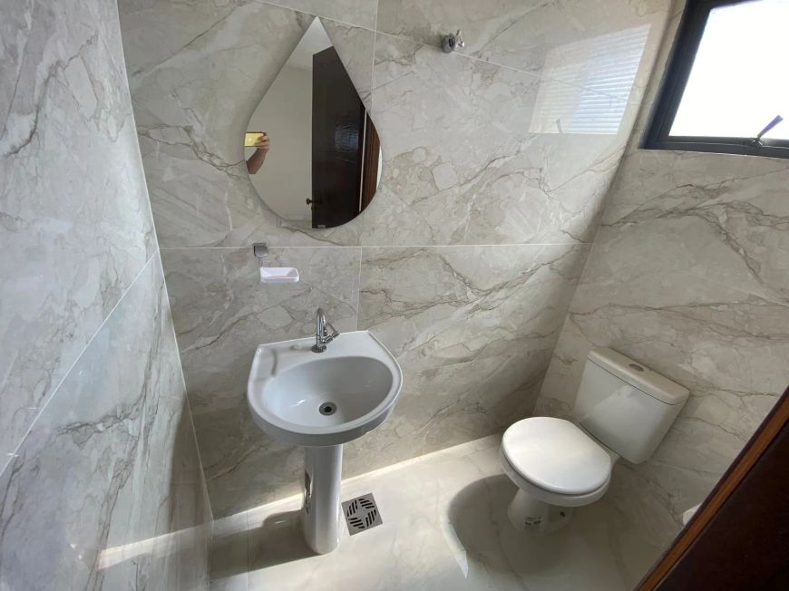 Apartamento reformado no Centro de Campo Grande - MS